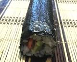 A picture of step 5 of Vegetable Maki sushi.