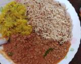 A picture of step 6 of Minced pilau with peanut flavoured minced meat stew and cabbage.