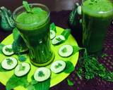 A picture of step 2 of Green vegetables juice.