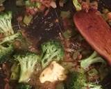 A picture of step 2 of Arrowroot and broccoli stir fry with eggs.