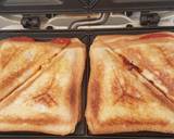 A picture of step 4 of Tomato Boiled Eggs Toasted Sandwich.