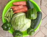 A picture of step 1 of Rice with vegetables souce.