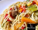 A picture of step 7 of Fried spaghetti with vegetables and chopped beef.