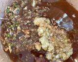 รูปขั้นตอนการทำที่ 2 ของ สลัดสะโพกไก่อบ🍗น้ำสลัดเต้าหู้🫛เรดซีฟู้ด😅🌶️🧄🥬