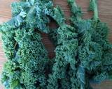 A picture of step 1 of Raw kale, tomato and kiwiberry salad.