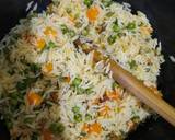 A picture of step 3 of Vegetables Rice.