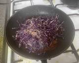 A picture of step 4 of Chicken red cabbage.