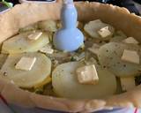 A picture of step 5 of Lancashire Butter Pie aka Friday Pie/Catholic Pie with Snapes.