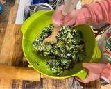 A picture of step 6 of Broccoli, feta and spinach quiche.