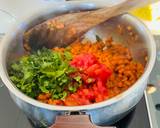 A picture of step 4 of Gajjar tal nu shaak (carrot sesame curry).