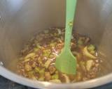 A picture of step 3 of Mushroom and celery soup.