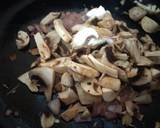 A picture of step 3 of Vegetarian Mushroom and cherry tomato quiche.