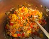 A picture of step 2 of Zucchini vegetable soup.