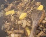 A picture of step 7 of Mushroom, Miso and Spinach Spaghetti.