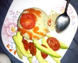 A picture of step 2 of My special egg rice with ovacado and tomatoes.