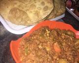 A picture of step 8 of Fried chappati and vegetable minced meat sauce.