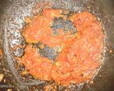 A picture of step 1 of Fried tomatoes with eggs. #worldwideegg.