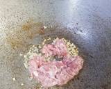 รูปขั้นตอนการทำที่ 1 ของ ดอกขจรผัดหมูสับ