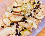 A picture of step 2 of Apple and pear pie in puff pastry.