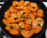 A picture of step 2 of Pan-fried Carrots.