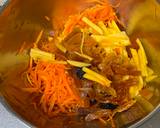 A picture of step 3 of Persimmon and Dried Fruit Carrot Salad.