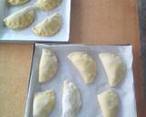 A picture of step 3 of Bacon &cabbage pies.