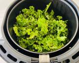 A picture of step 2 of Crispy kale in air-frier.