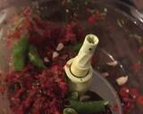 A picture of step 1 of Acili Ezme (Spicy vegetable salad).