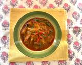 รูปขั้นตอนการทำที่ 8 ของ แกงคั่วเห็ดออรินจิย่างใบยี่หร่า🌶️🌿🧄🍄