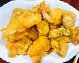 รูปขั้นตอนการทำที่ 3 ของ Peru Jalea 🍤ซีฟู้ดทอดกรอบแกล้มสลัดหอมแดงมะเขือเทศแบบเปรู 🍋🍎🍤🌶️