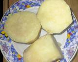 A picture of step 1 of Boiled yam with vegetable sauce.