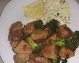 A picture of step 4 of Arrowroot and broccoli stir fry with eggs.