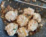 รูปขั้นตอนการทำที่ 4 ของ กะหล่ำปลีผัดราดน้ำซอสหมูก้อน+ ข้าวผัดไข่🌶️🫚🧄🥬
