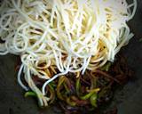 A picture of step 3 of Vegetable Hakka Noodles.