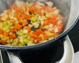 A picture of step 1 of Broccoli soup.