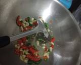 รูปขั้นตอนการทำที่ 1 ของ ผัดกะเพราสันคอหมูสไลซ์