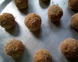 A picture of step 4 of Tomato Rice Fritters/ball#recreatedish.