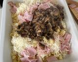 A picture of step 5 of Mushroom and ham pasta bake.