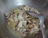รูปขั้นตอนการทำที่ 5 ของ ผัดผักกาดดองหมูสับใส่ไข่ ไม่ใช้น้ำมัน