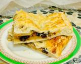 A picture of step 5 of Apple and pear pie in puff pastry.