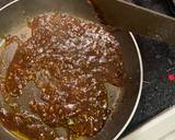 A picture of step 3 of Stir Fried Black Pepper Beef (with lots of crunch from the onion & chilli).