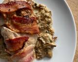 A picture of step 5 of Mushroom stuffed chicken breast wrapped in bacon.