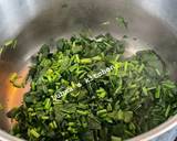 A picture of step 1 of Fish and Creamy spinach with Tomatoes:.