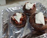 A picture of step 2 of Lazy Cheesy Bacon Portobello Mushroom.